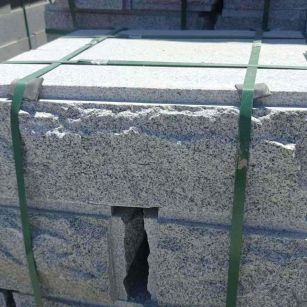 马鞍山 芝麻白花岗岩自然面成品