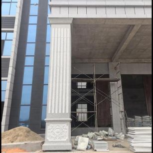 马鞍山 芝麻白光面花岗岩门楼大柱（罗马柱）配雕花底座