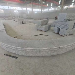 马鞍山 芝麻白异形坐凳，自然面光面弧形加工