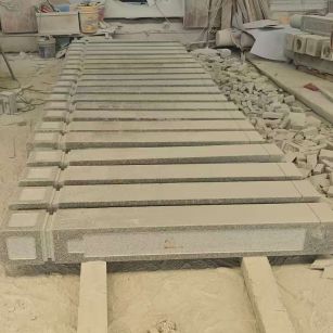 马鞍山 芝麻白异形加工雕刻-栏杆大柱，方柱