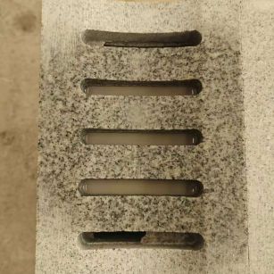 马鞍山 芝麻白拉丝面花岗岩U型开槽排水槽