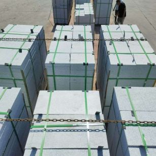 马鞍山 芝麻白花岗岩5公分地铺石 花岗岩厂家工厂装车日常