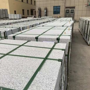 马鞍山 白麻花岗岩5.0公分荔枝面地铺石