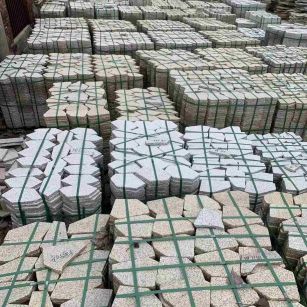 马鞍山 黄金麻白麻花岗岩荔枝面地铺石(冰裂纹)