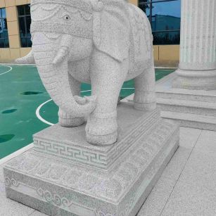 马鞍山 白麻花岗岩动物异形石雕-大象