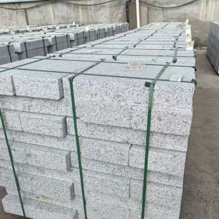 马鞍山 白麻花岗岩路沿石，弧形路沿石，道牙石，马路牙子，界石，路缘石，平沿石，直岩石，平缘石等