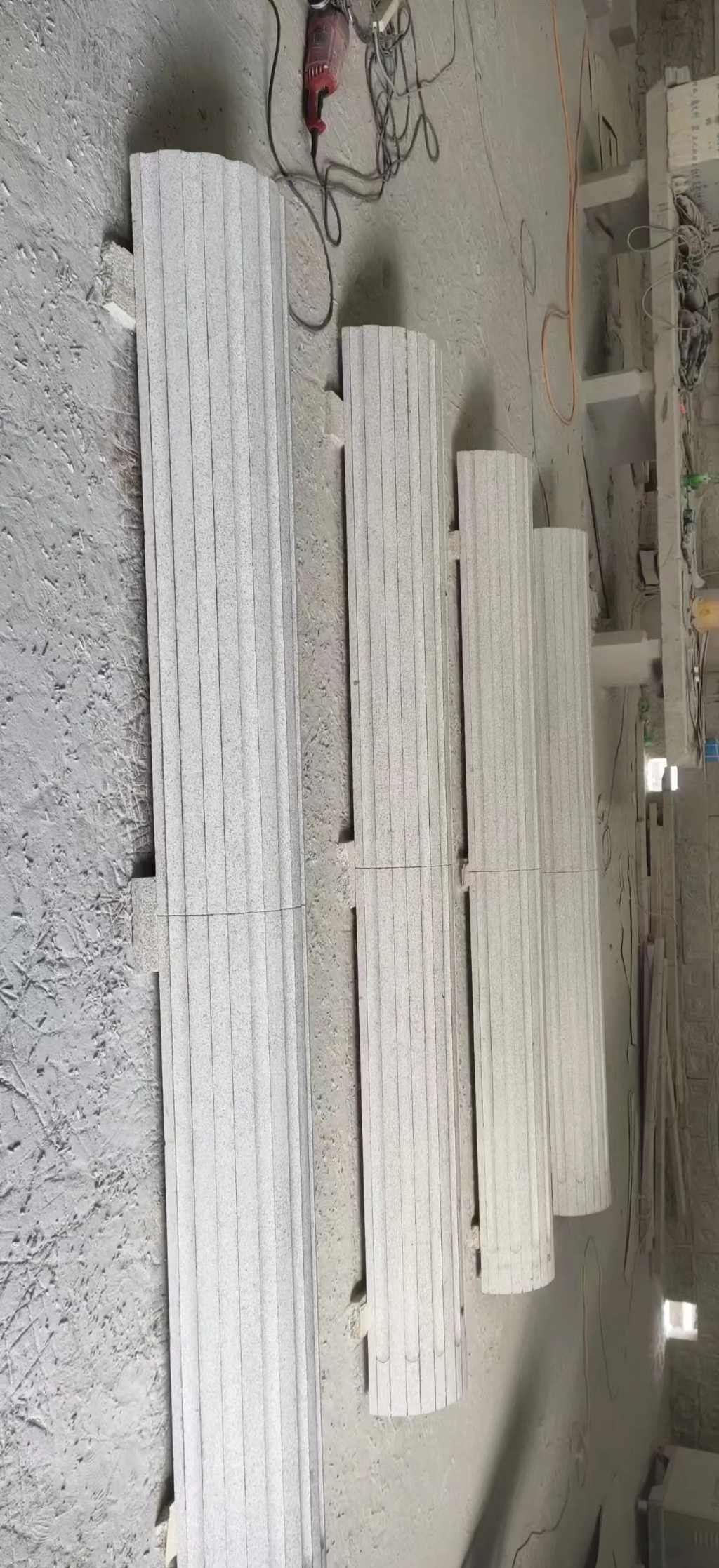 马鞍山 花岗岩厂家带你看白麻花岗岩门楼大柱柱皮