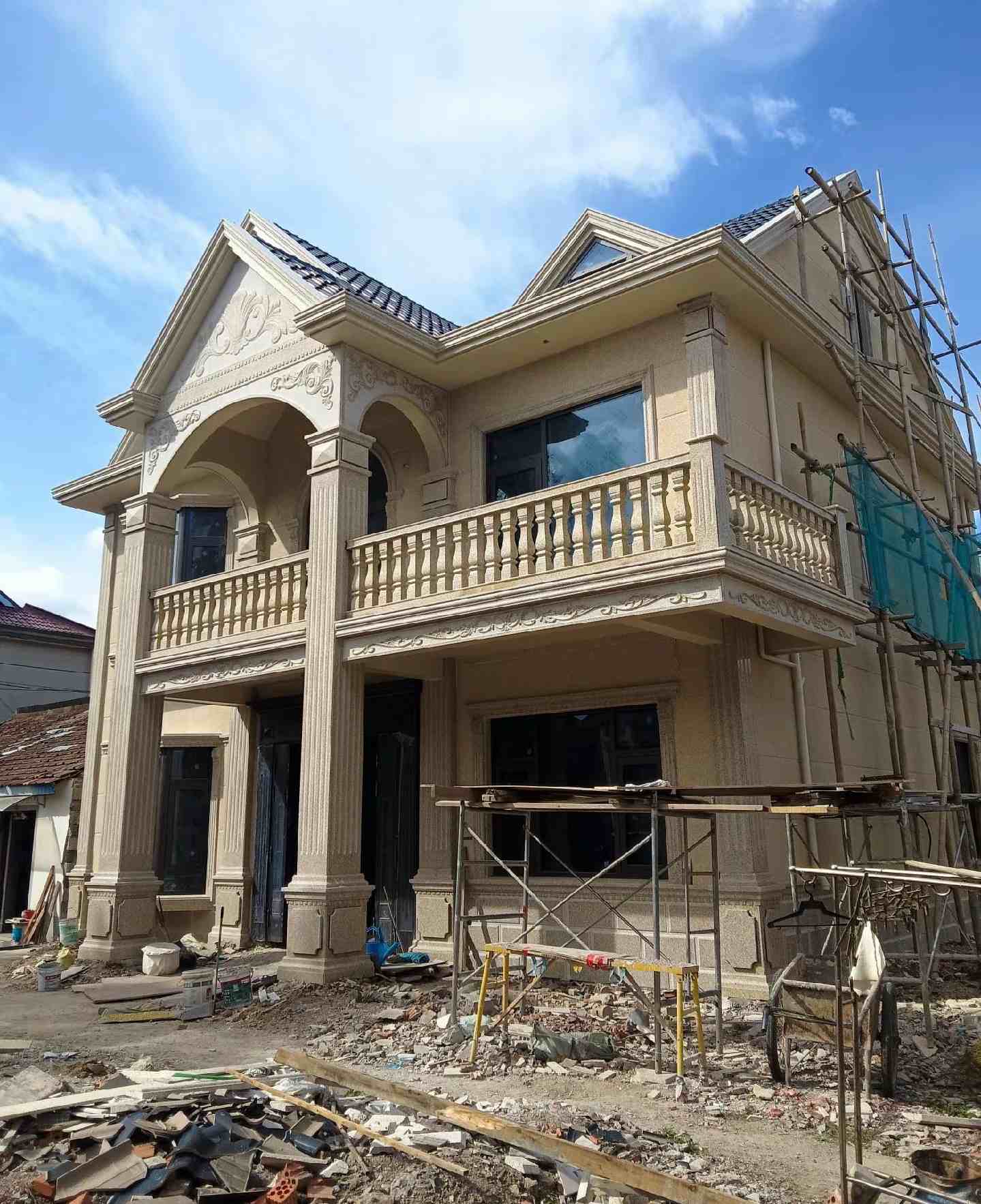 马鞍山 黄金麻花岗岩石材私人别墅雕花门楼柱阳台栏杆