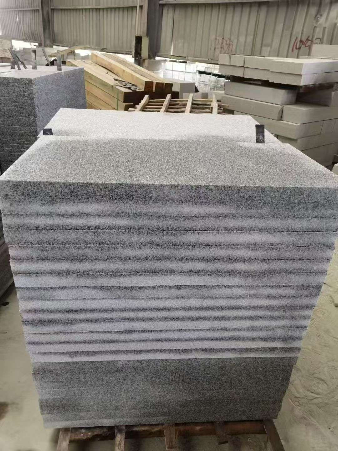 马鞍山 芝麻白5公分火烧地铺成品，900*400，规格可定制