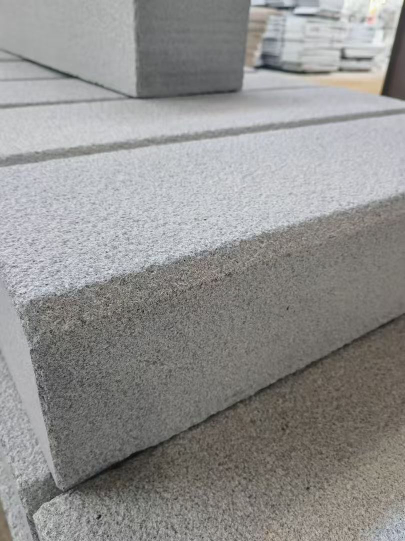 马鞍山 芝麻灰荔枝面路沿石