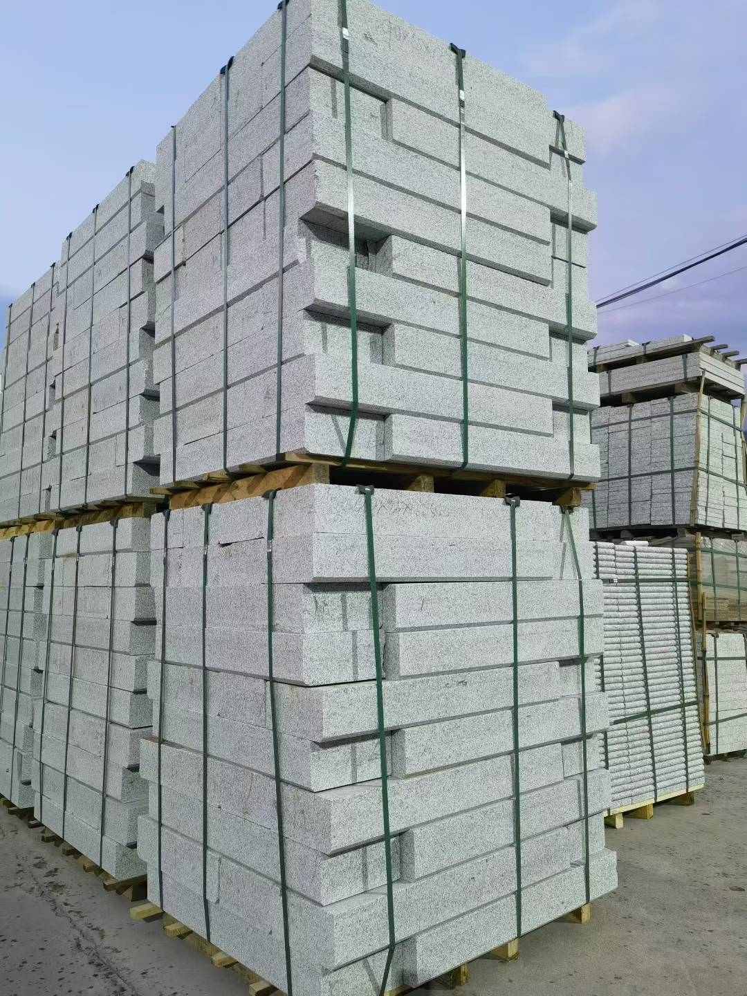 马鞍山 芝麻白花岗岩路沿石，路缘石，路肩石，道牙，立缘石，马路牙子，街沿石，侧石等