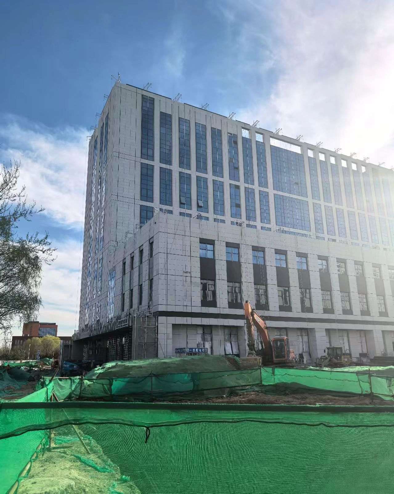 马鞍山 白麻花岗岩石材外墙干挂