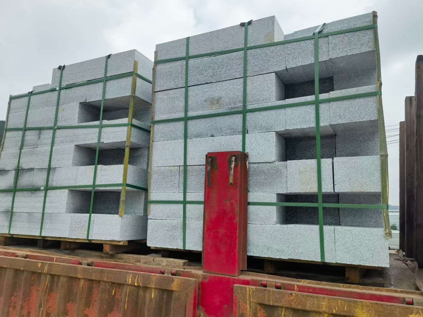 马鞍山 芝麻白花岗岩路沿石，平石，路侧石，马路牙子，路缘石，立缘石，平缘石等